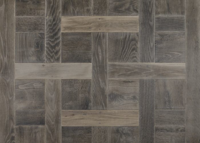 Full chantilly flooring panel in oak