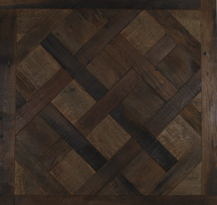 Reclaimed barn oak versailles flooring panel