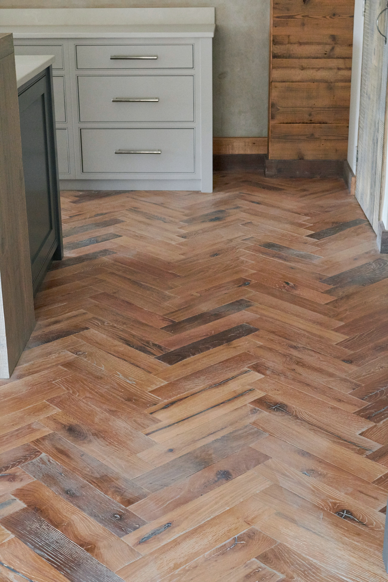 Herringbone oak engineered wood floor