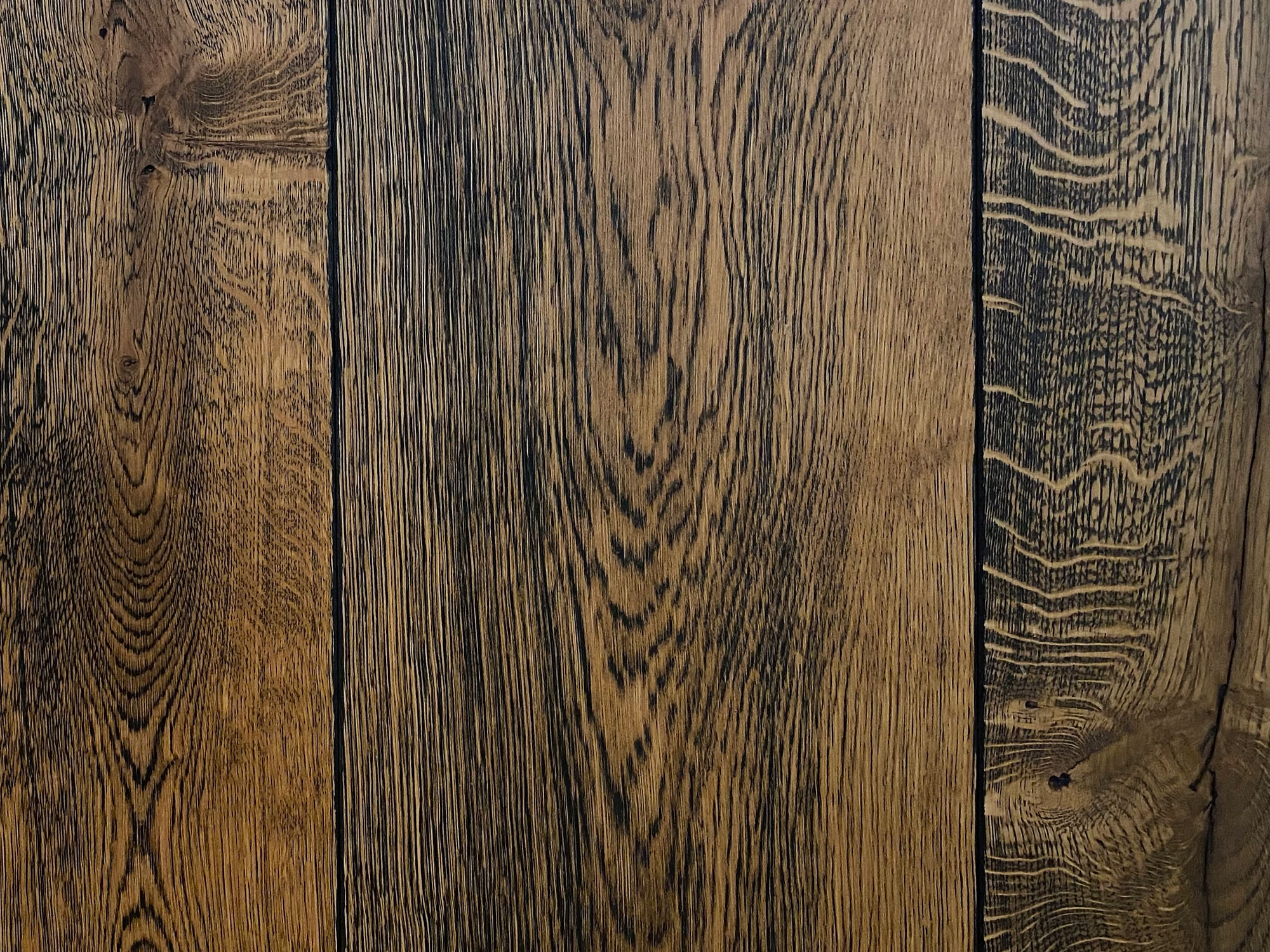 Wavey grain on oak floor board sample