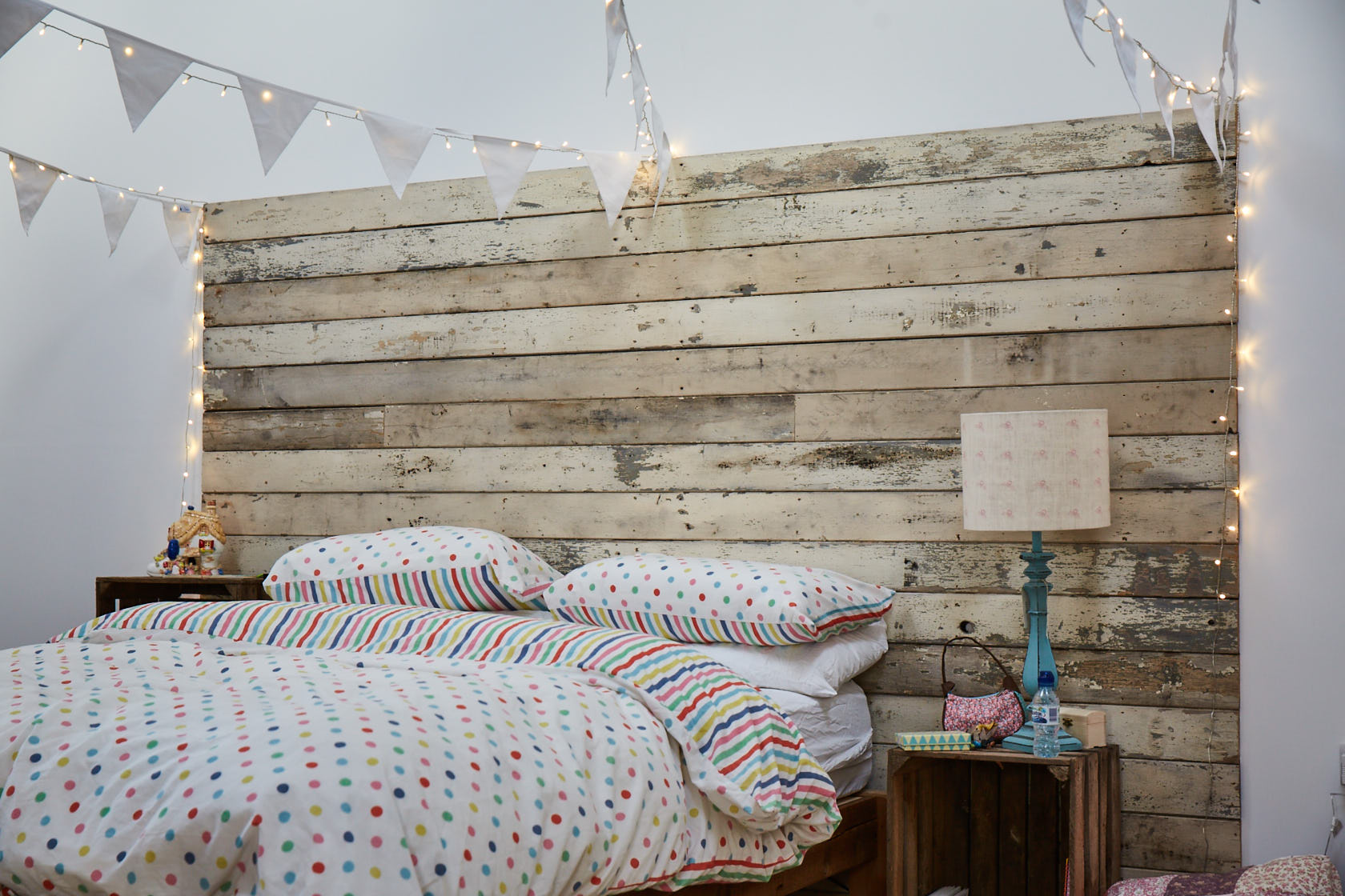 Flaky rustic cladding make head board of bed