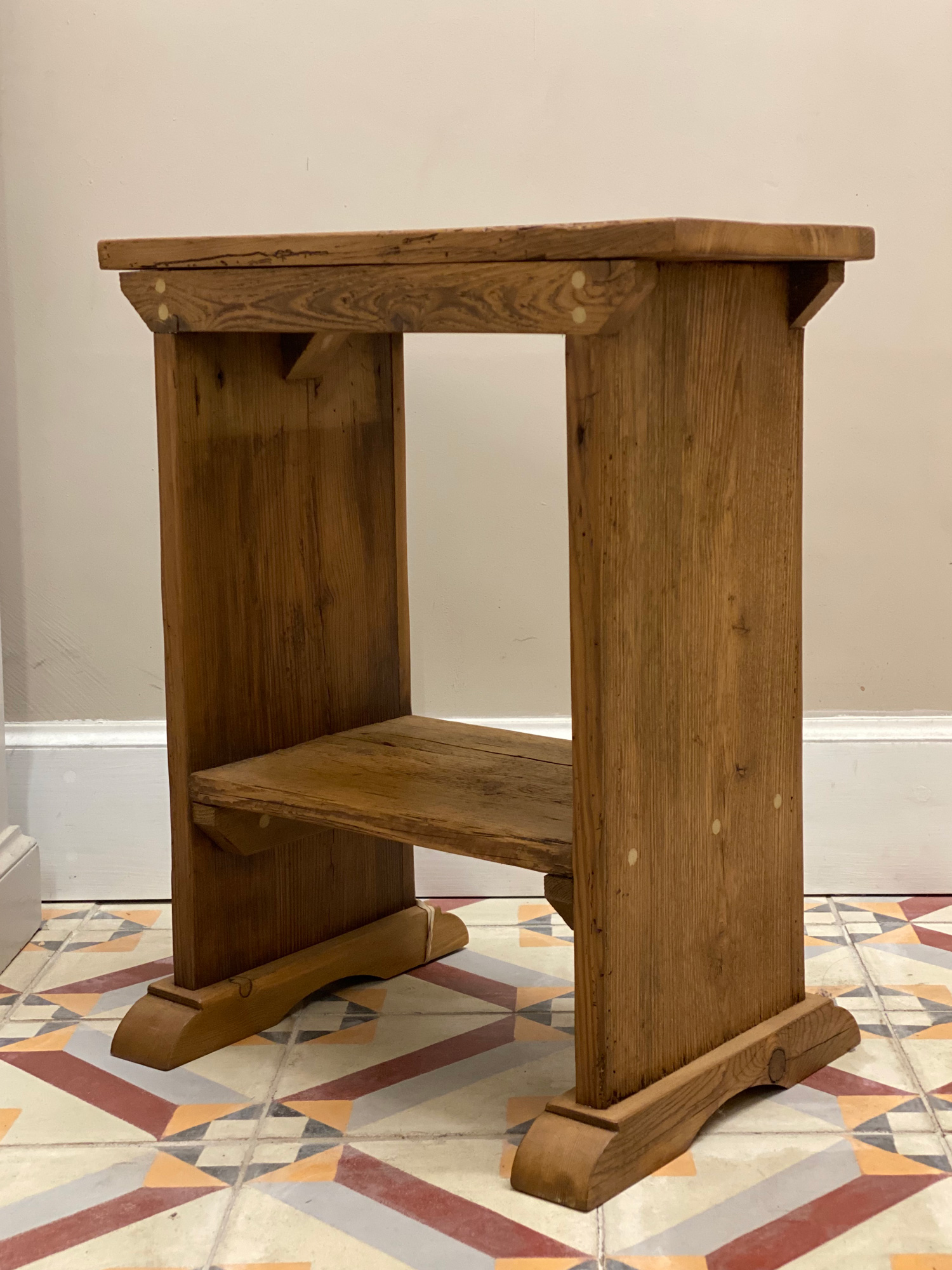 Reclaimed pine stool and table on aztec tiles