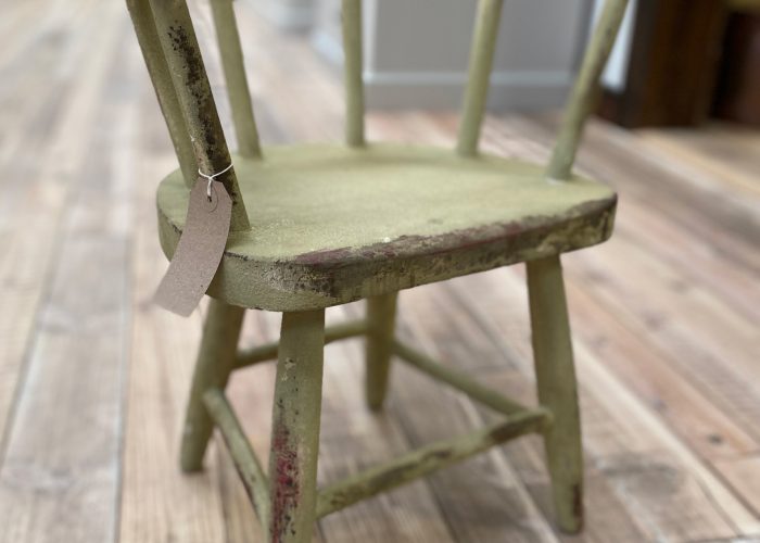 Rustic green crackled toddlers chair with curved back