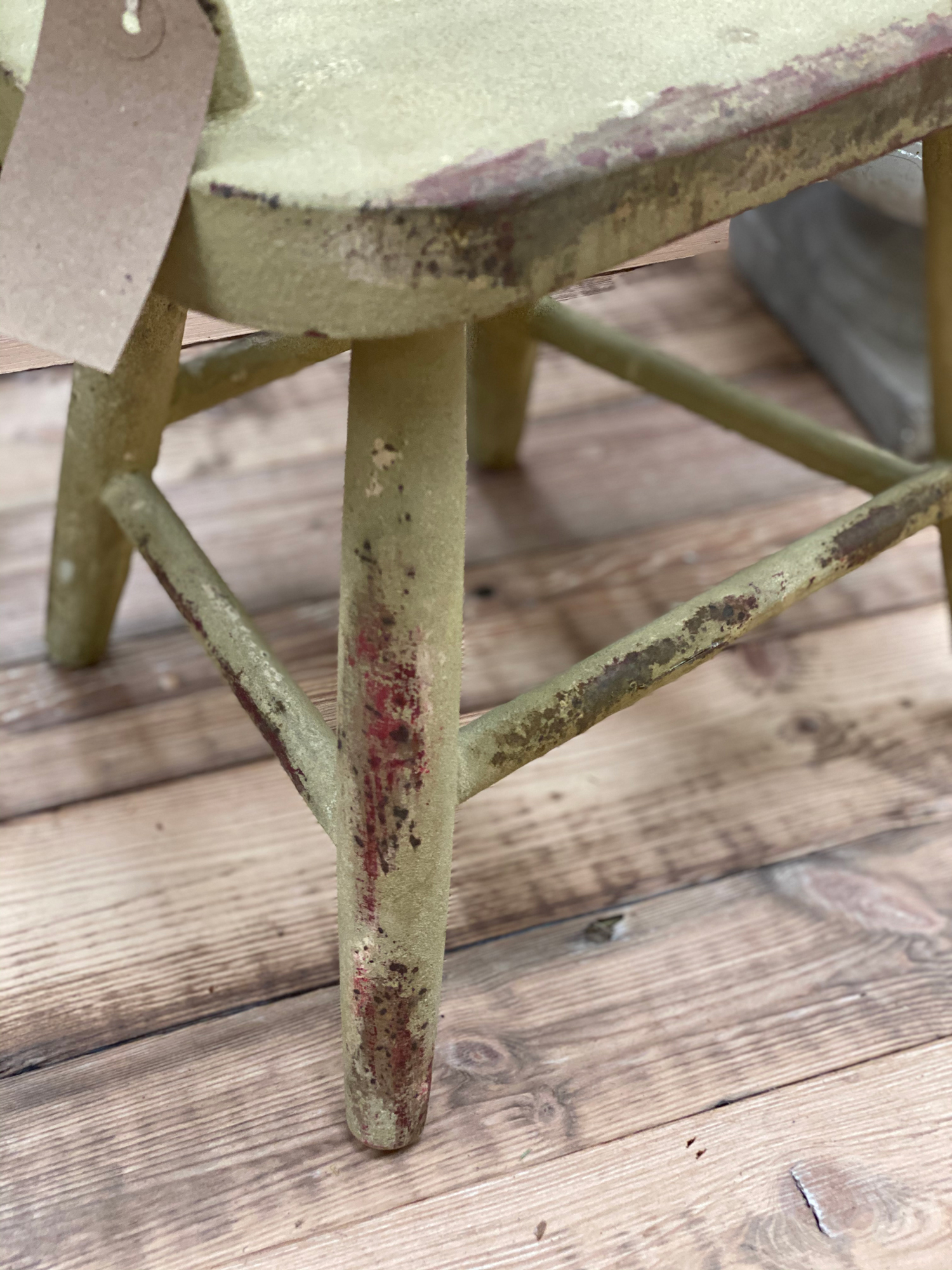 Rustic green toddlers chair with curved back