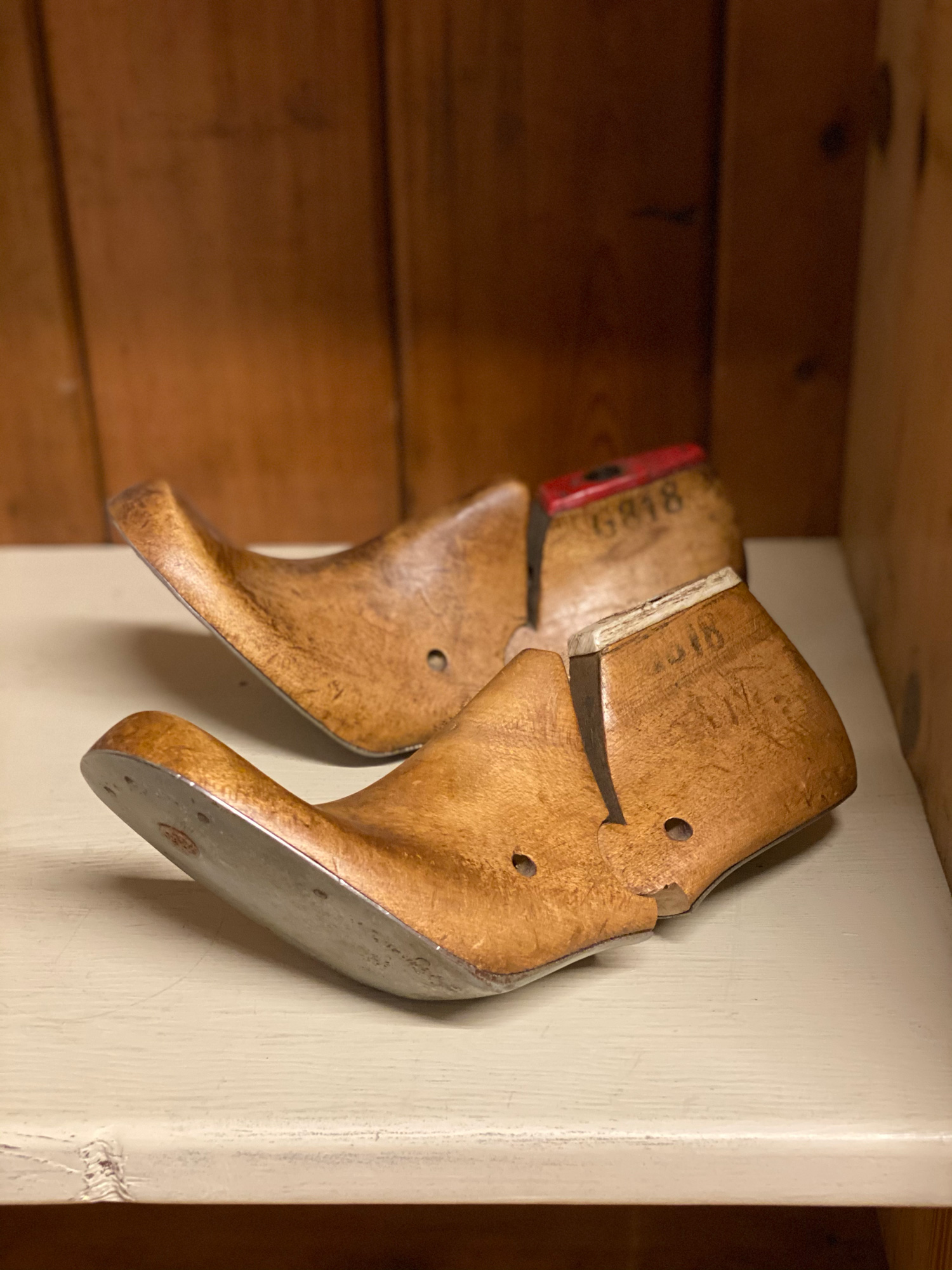 Wooden shoe lasts
