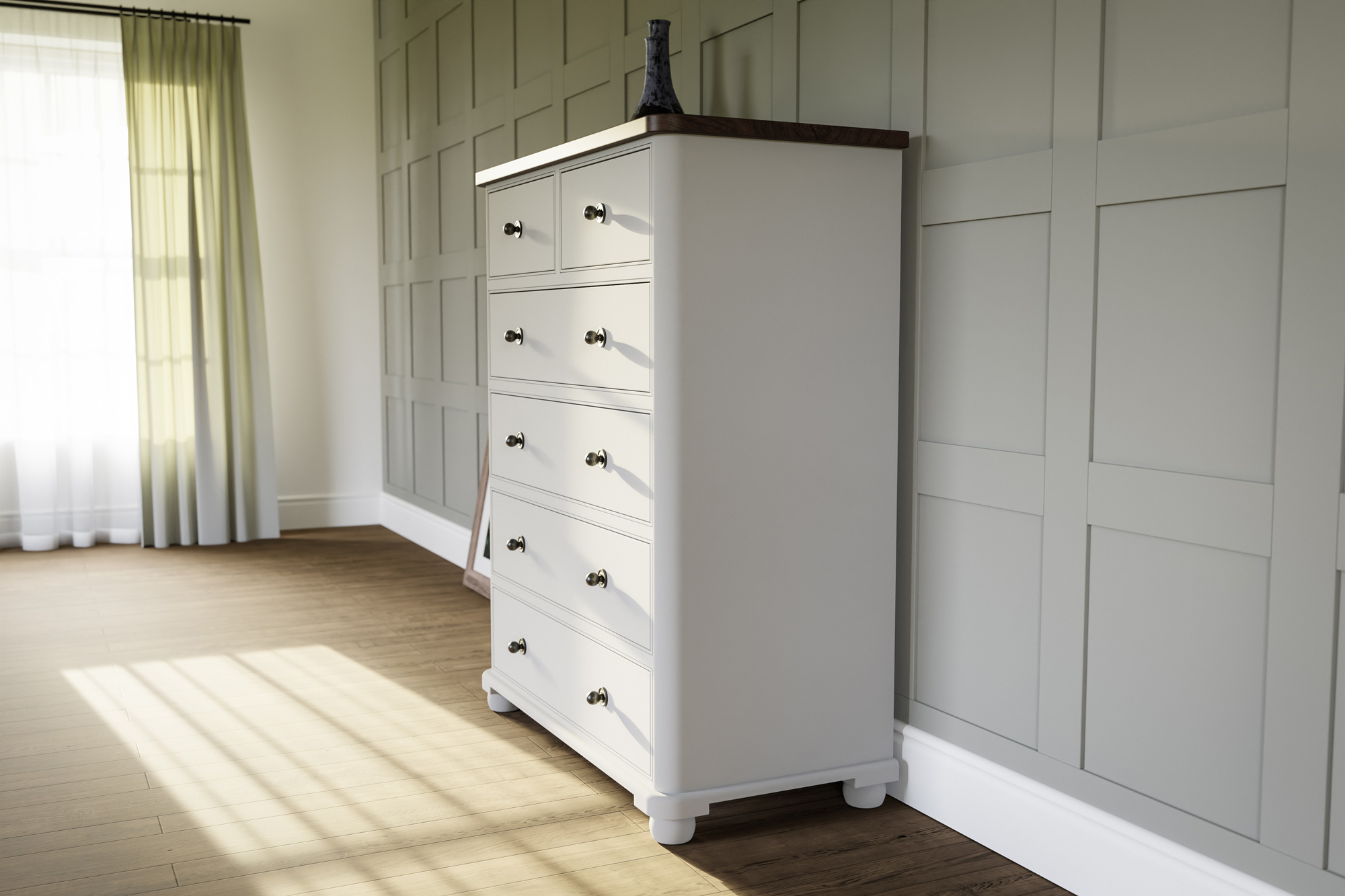 Traditional bedroom chest