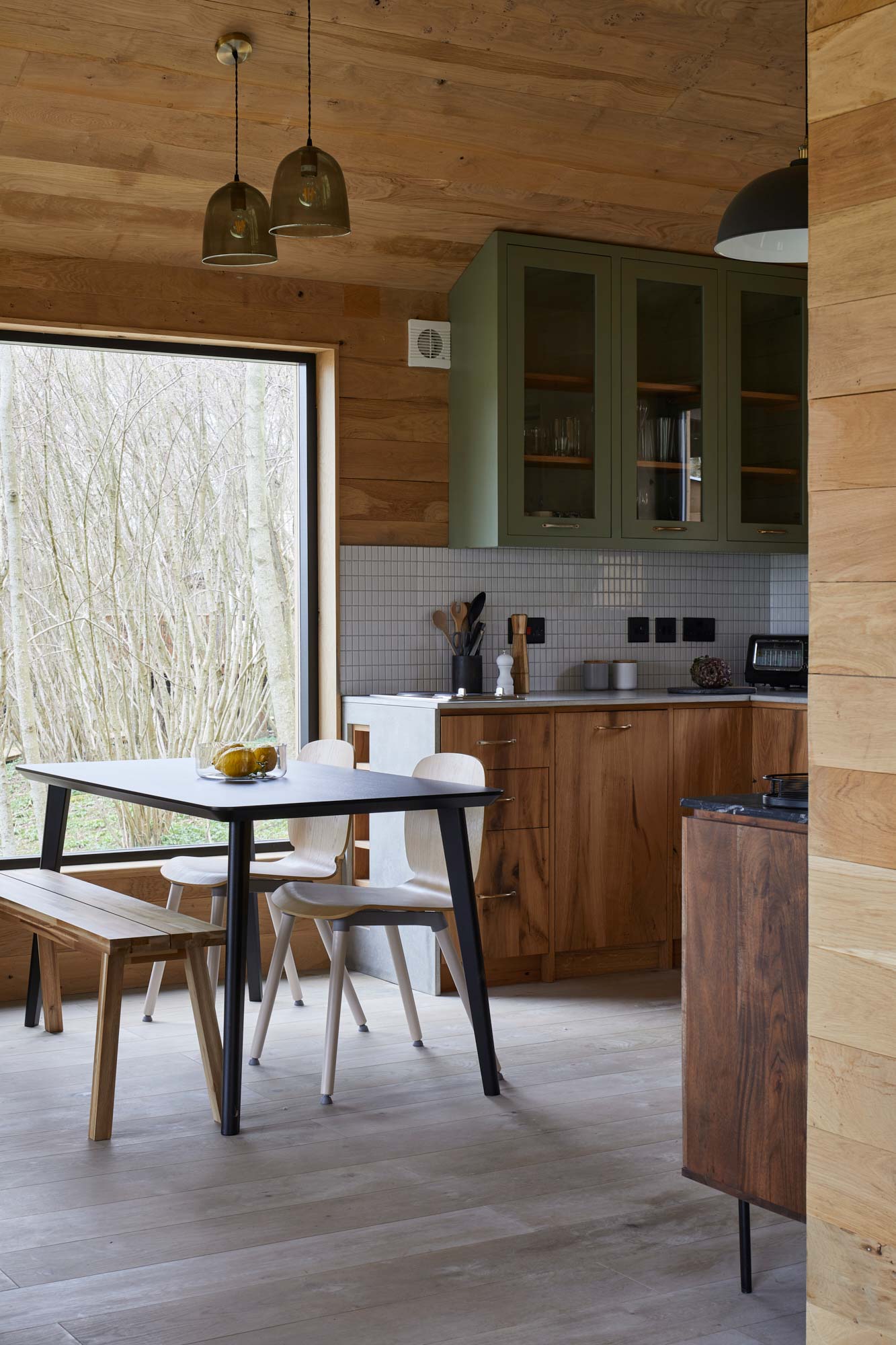 Clean oak bespoke kitchen