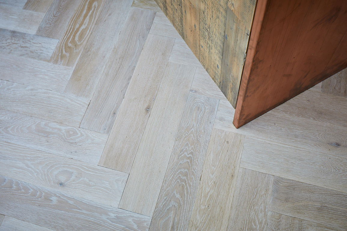 Parquet oak fitted floor