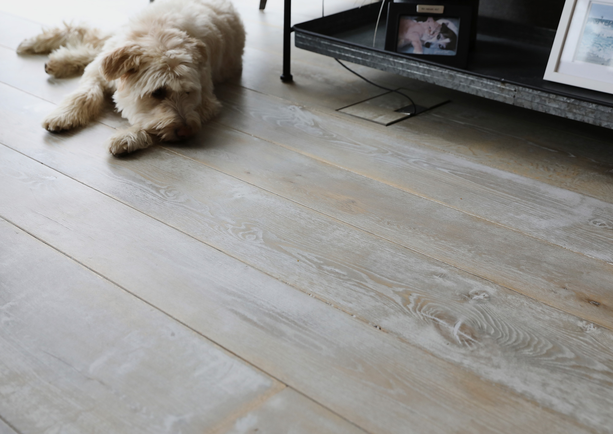 Whitewash oak flooring