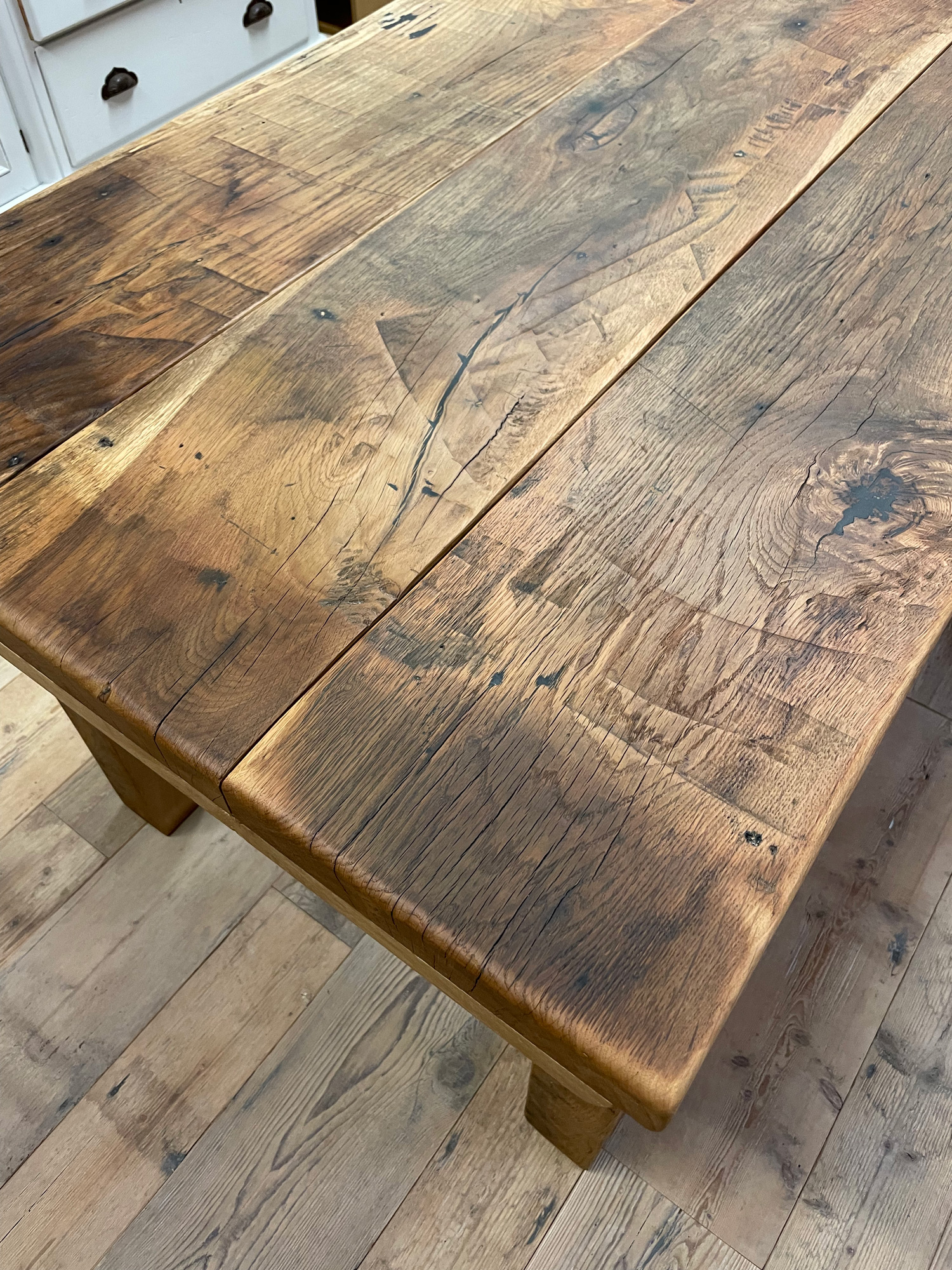 reclaimed oak table finish