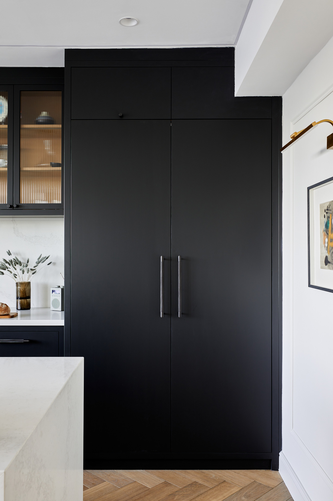 Large integrated kitchen larder